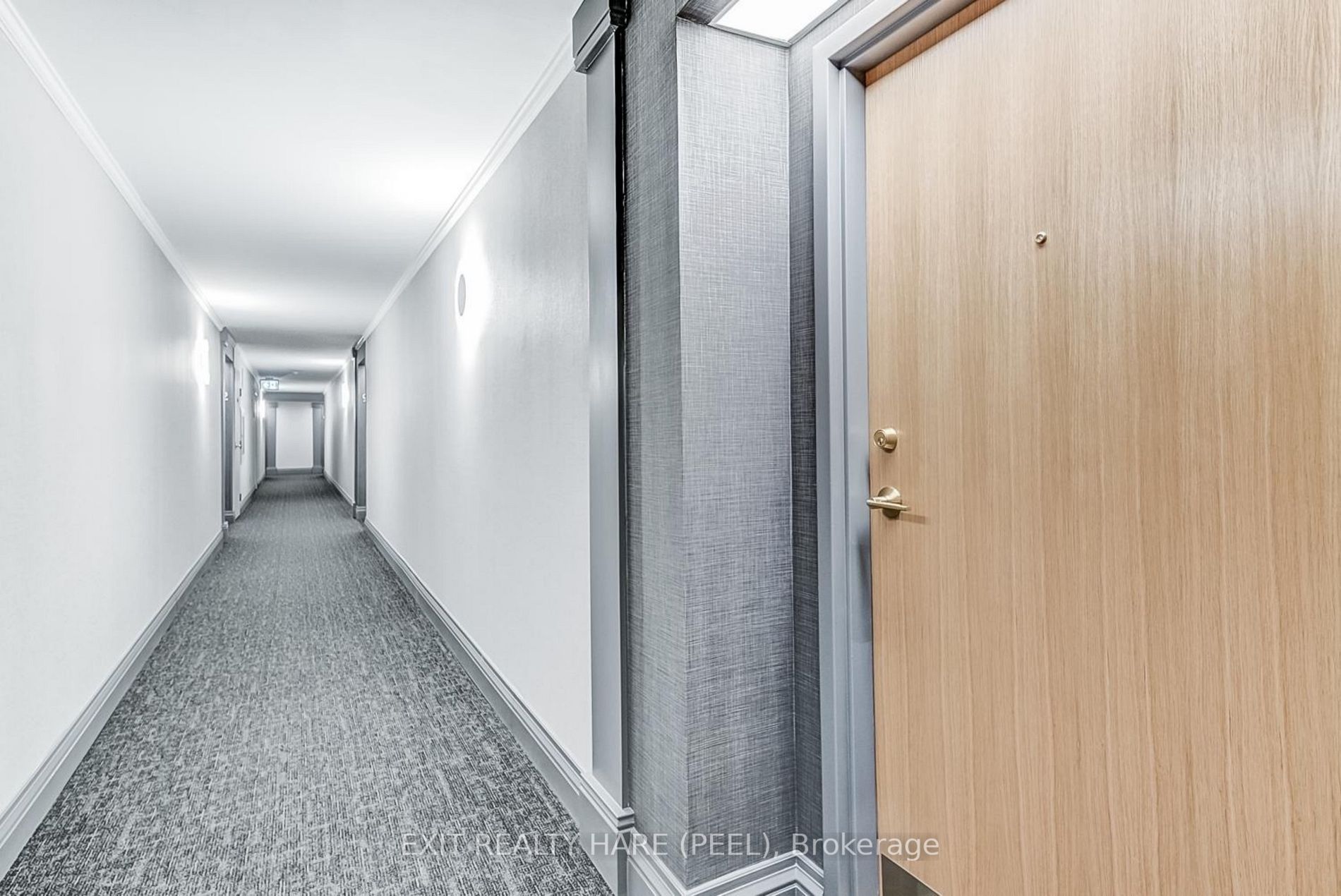 330 Mill St S, #906