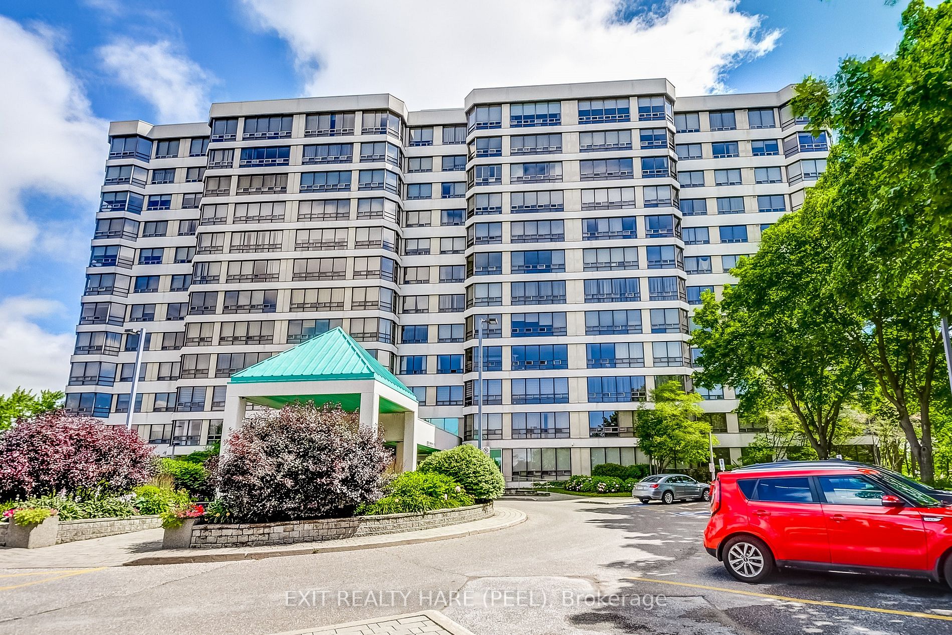 330 Mill St S, #906