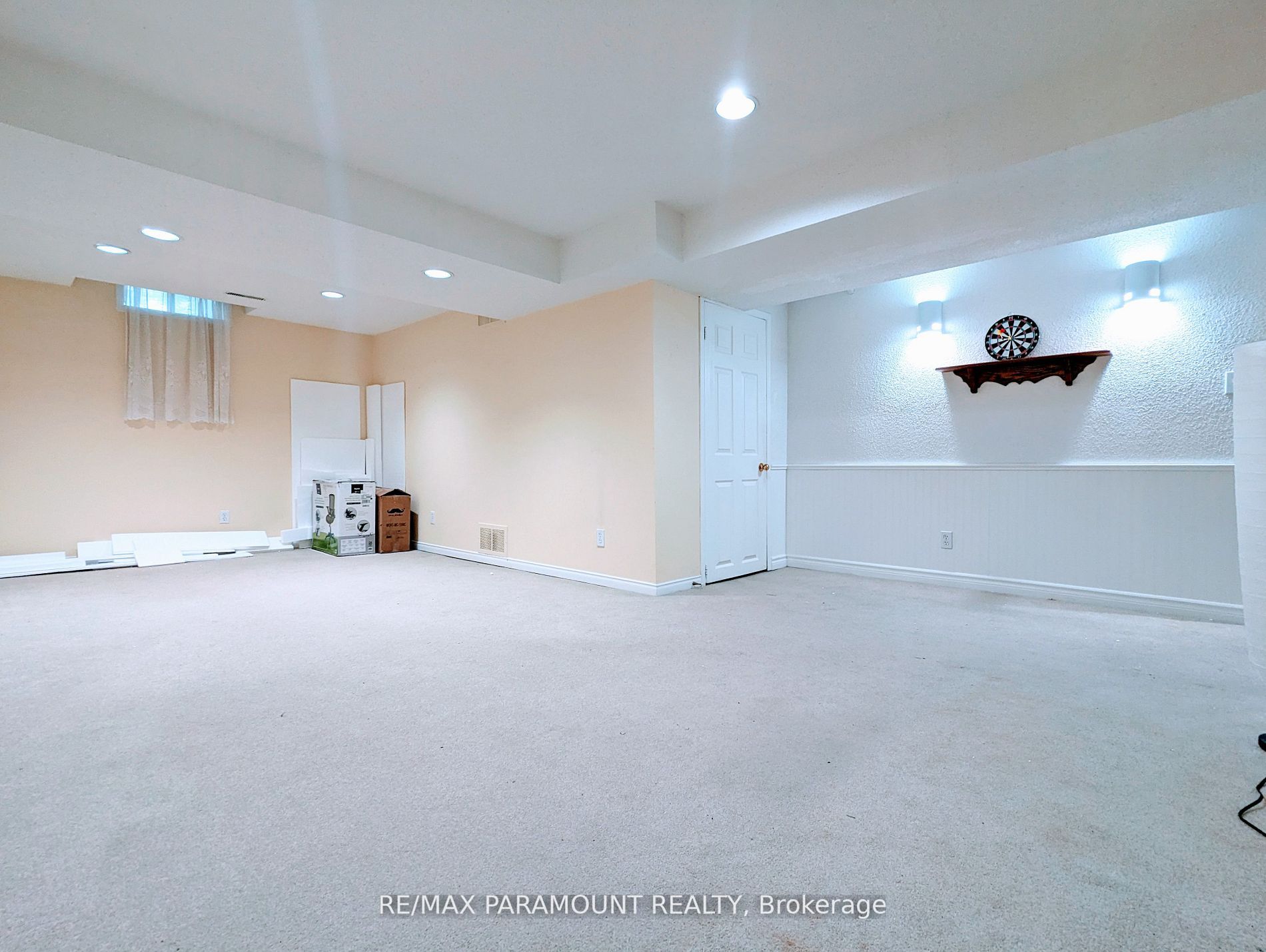 37 Wickstead Crt, #37