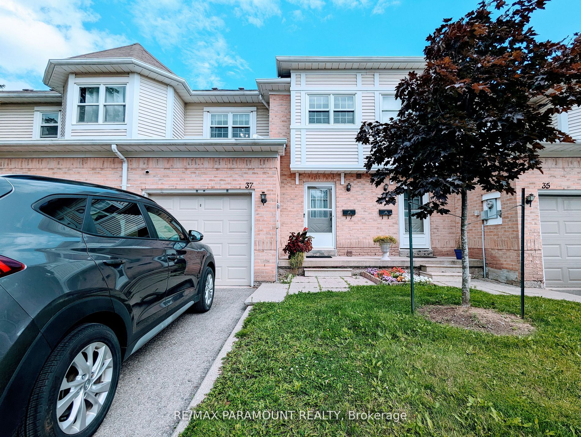 37 Wickstead Crt, #37