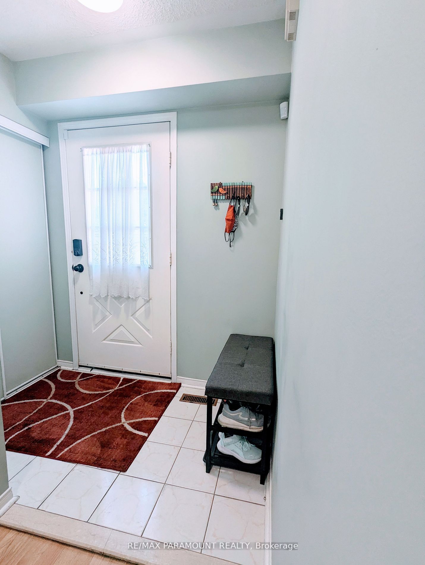 37 Wickstead Crt, #37