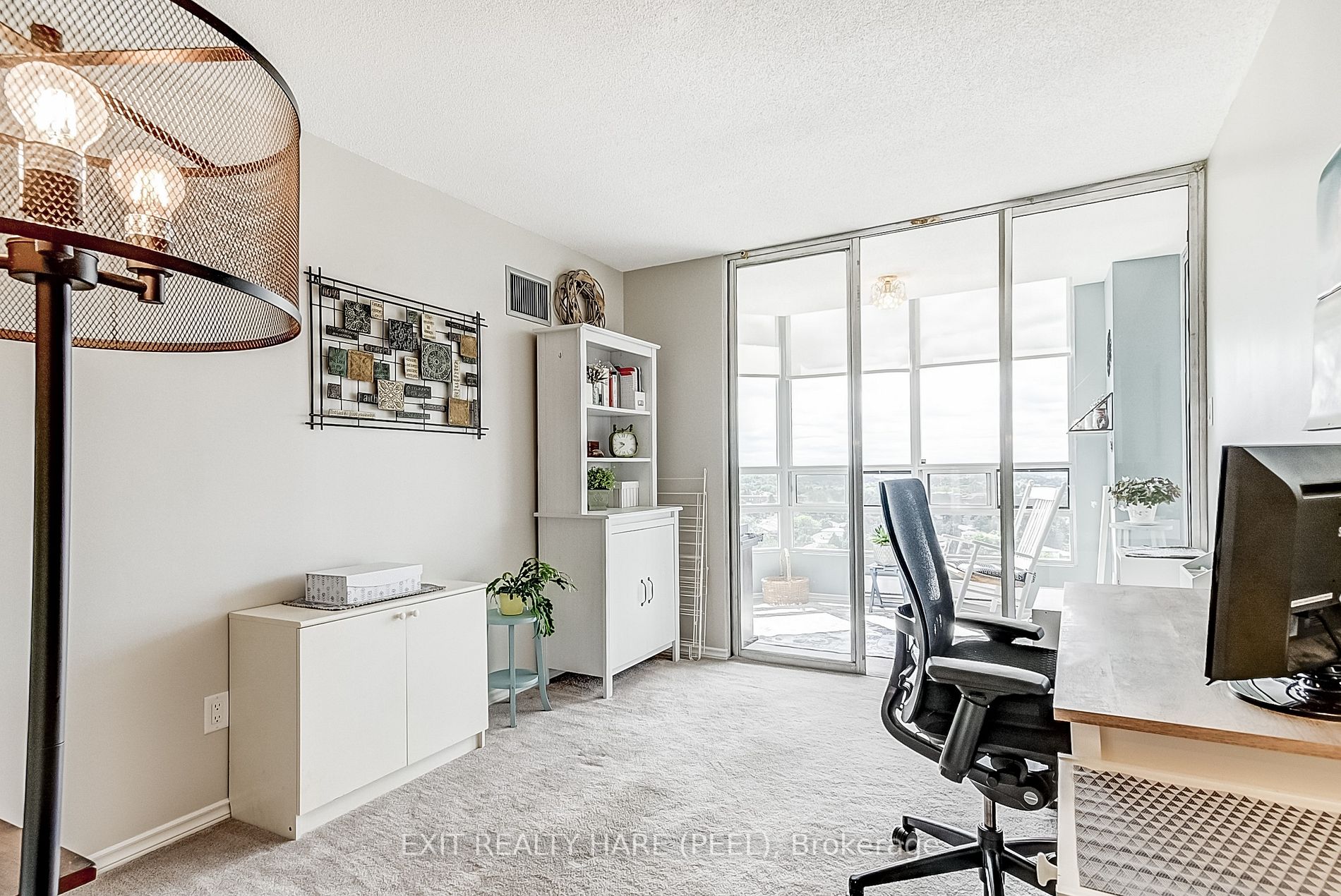 330 Mill St S, #1205