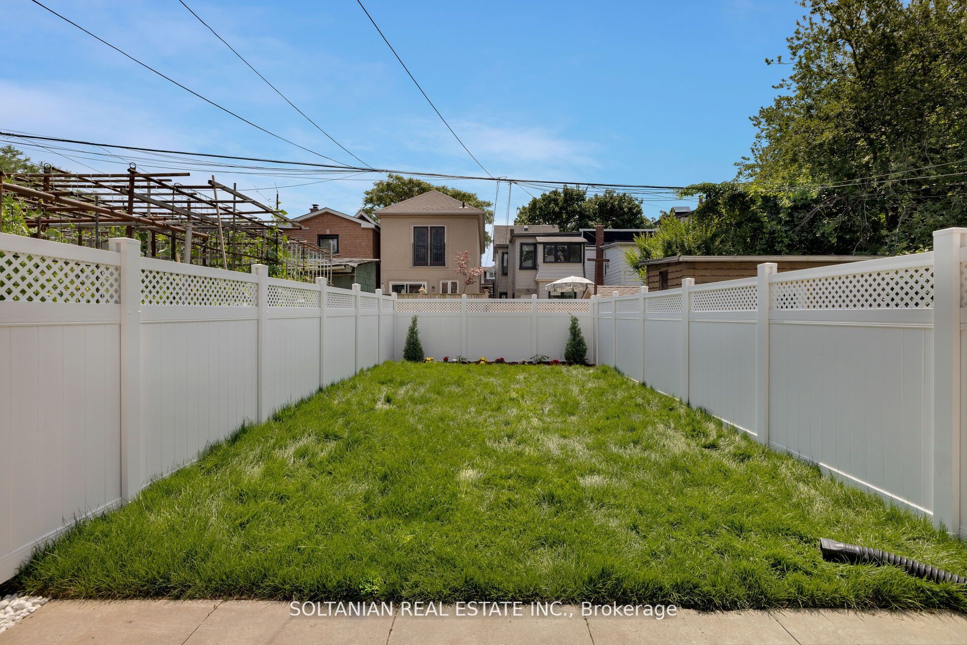 37 Burnfield Ave