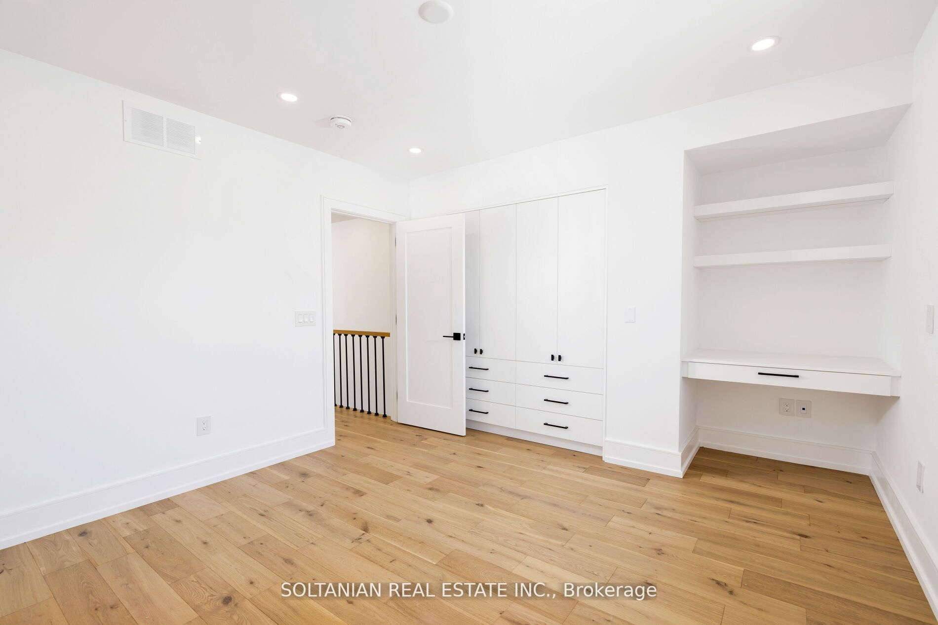 37 Burnfield Ave