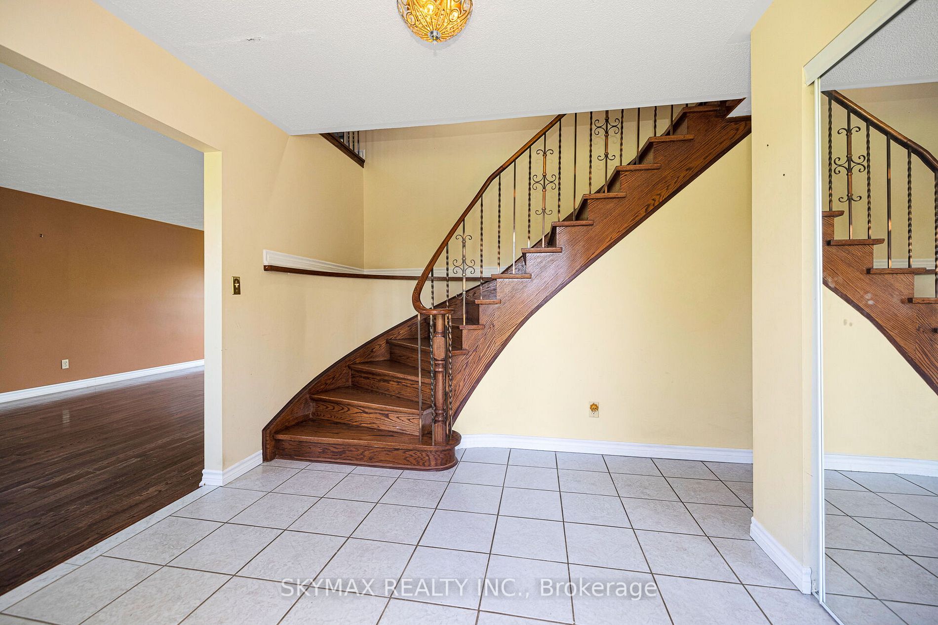8873 Creditview Rd