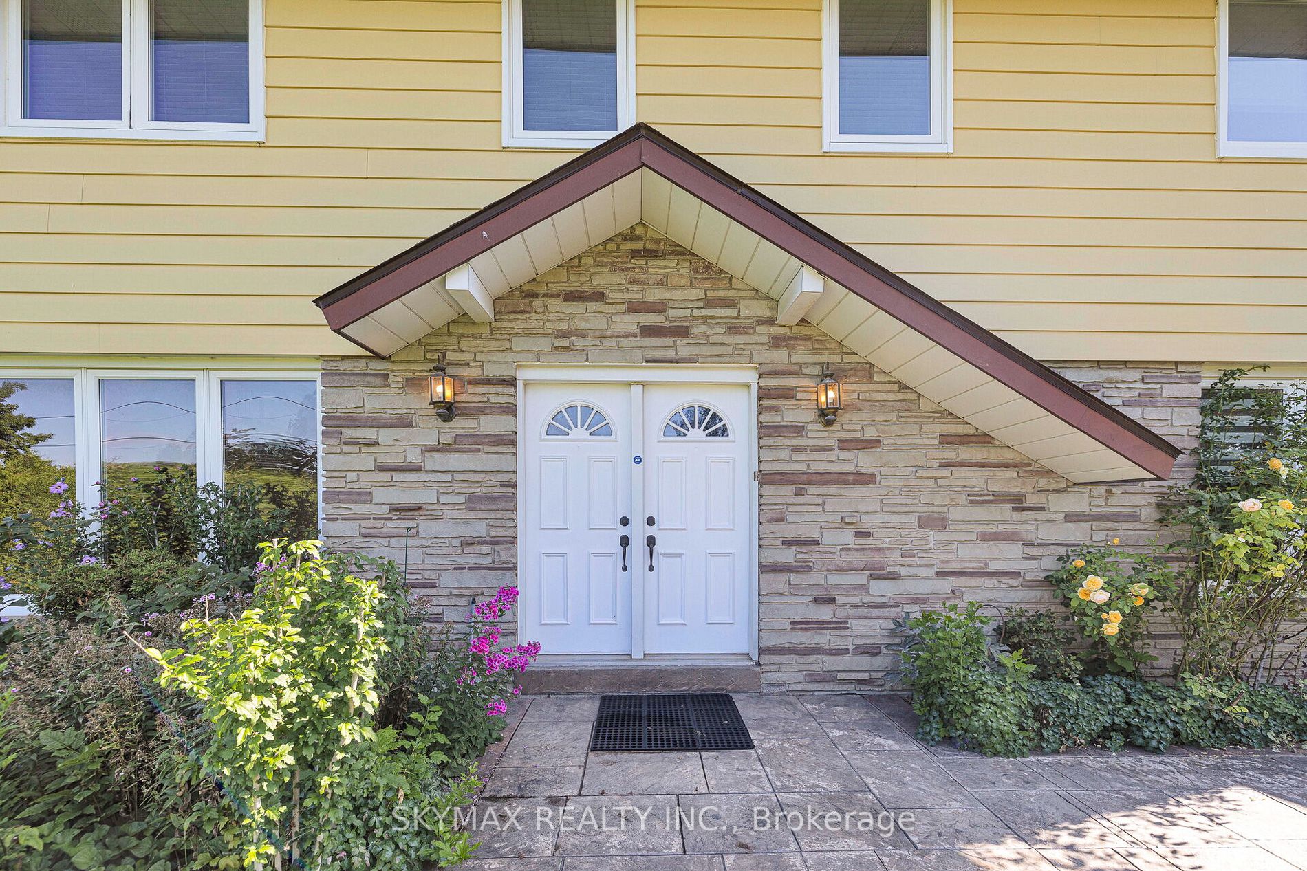 8873 Creditview Rd