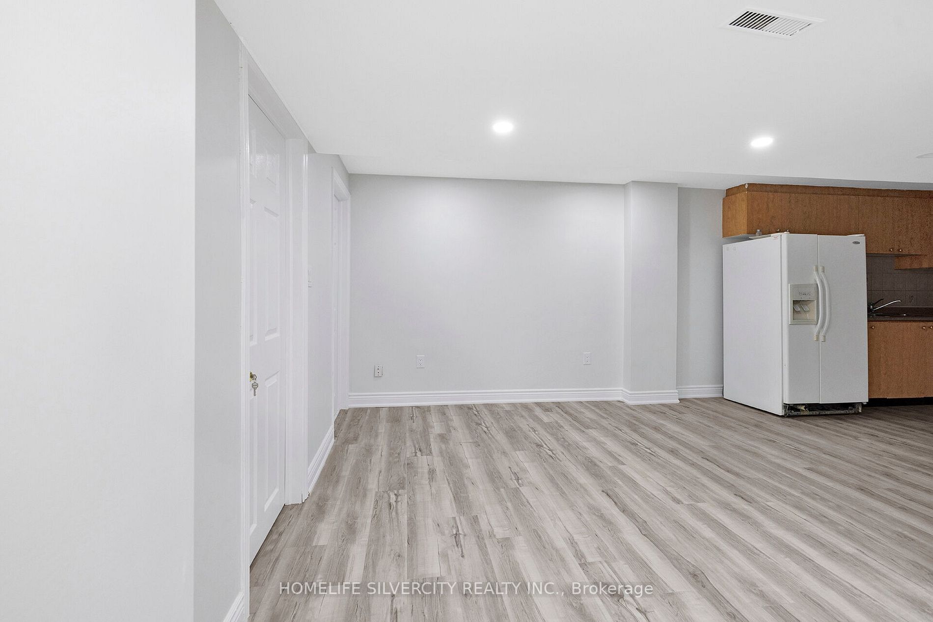 165 Desert Sand Dr