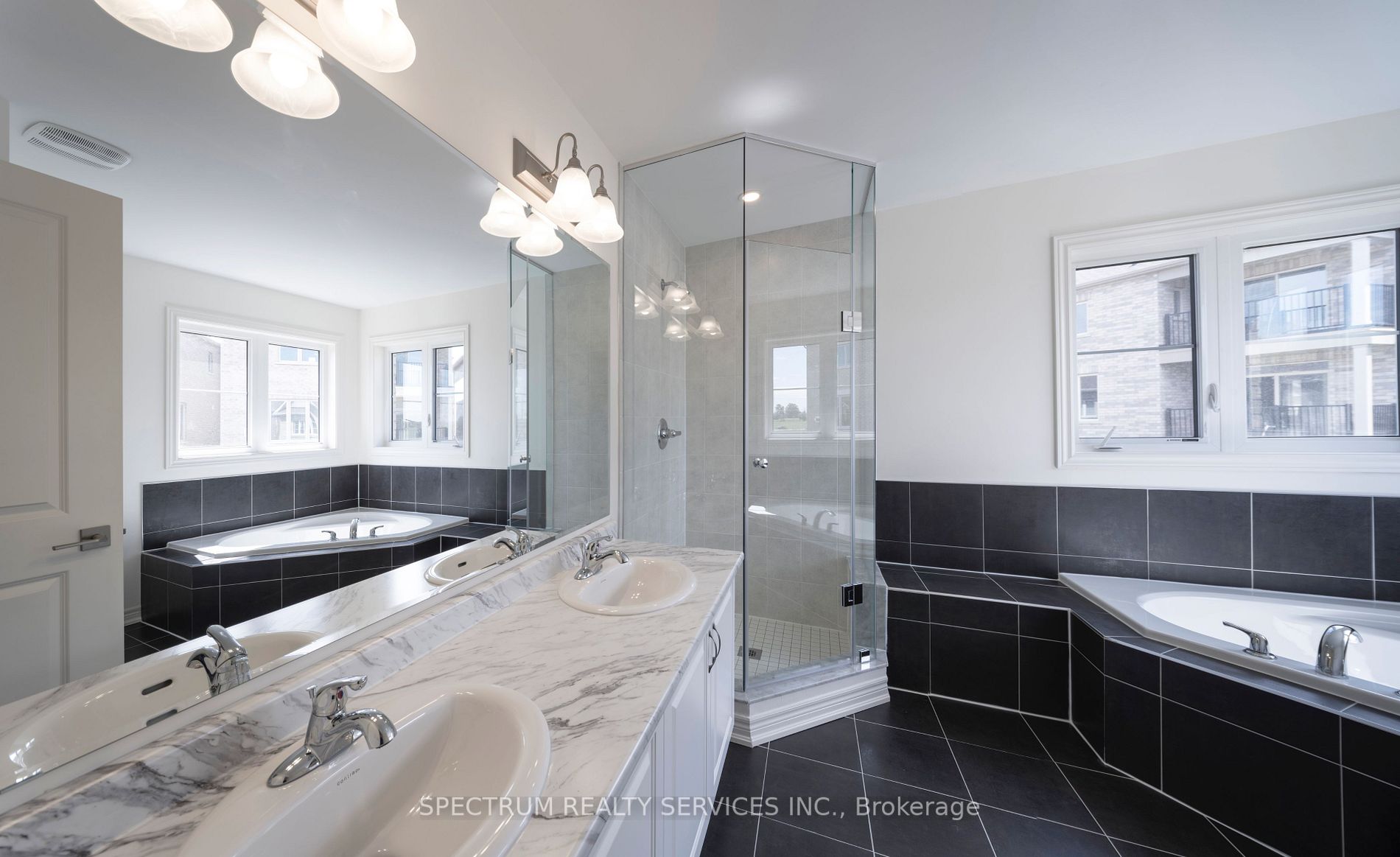 60 Donald Stewart Rd
