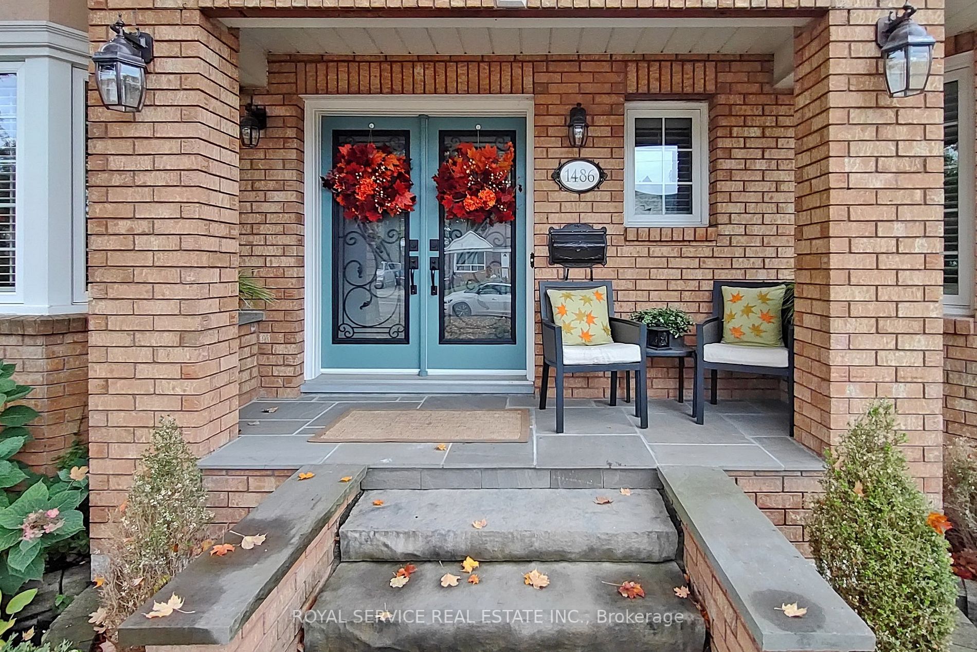 1486 Myron Dr