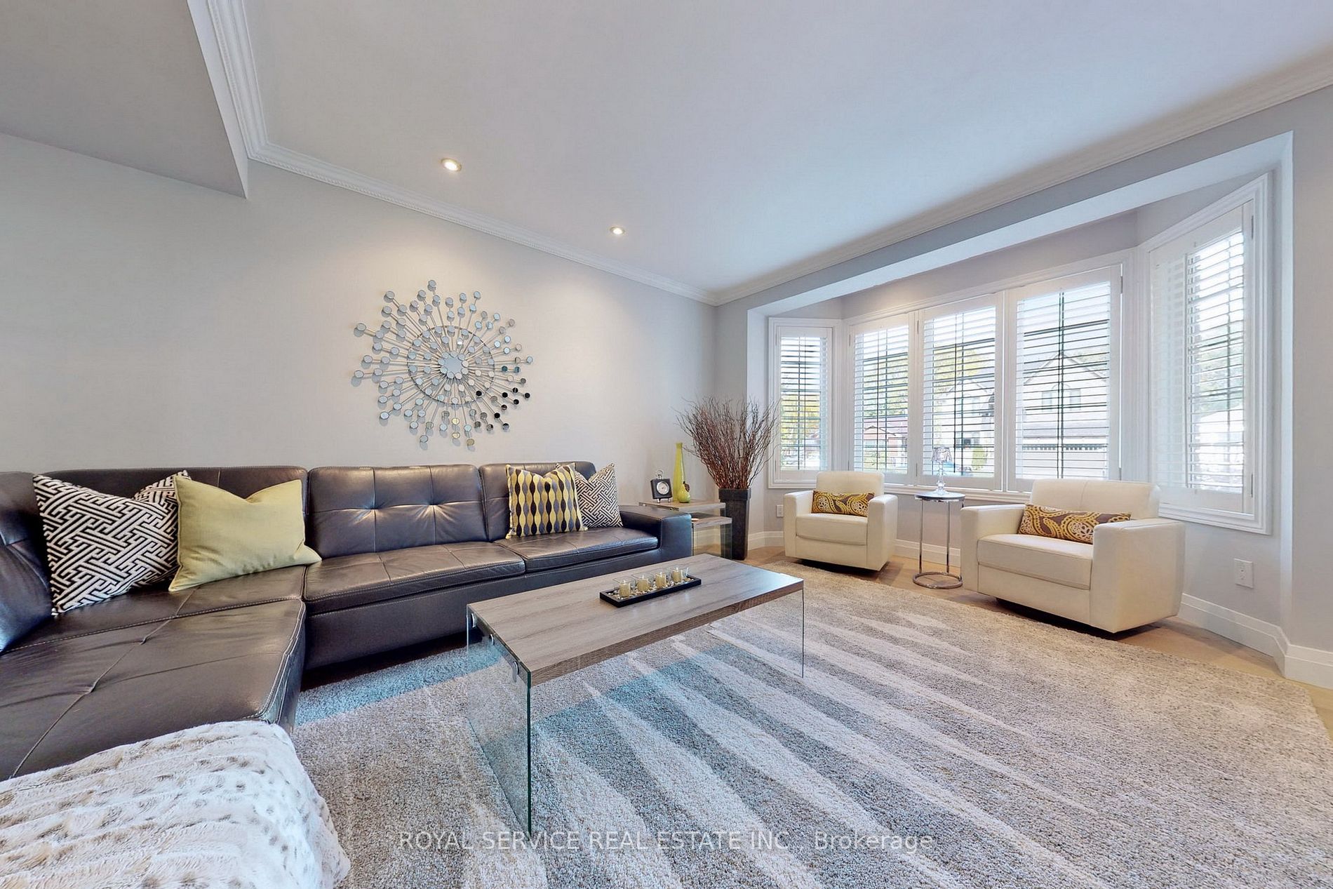 1486 Myron Dr