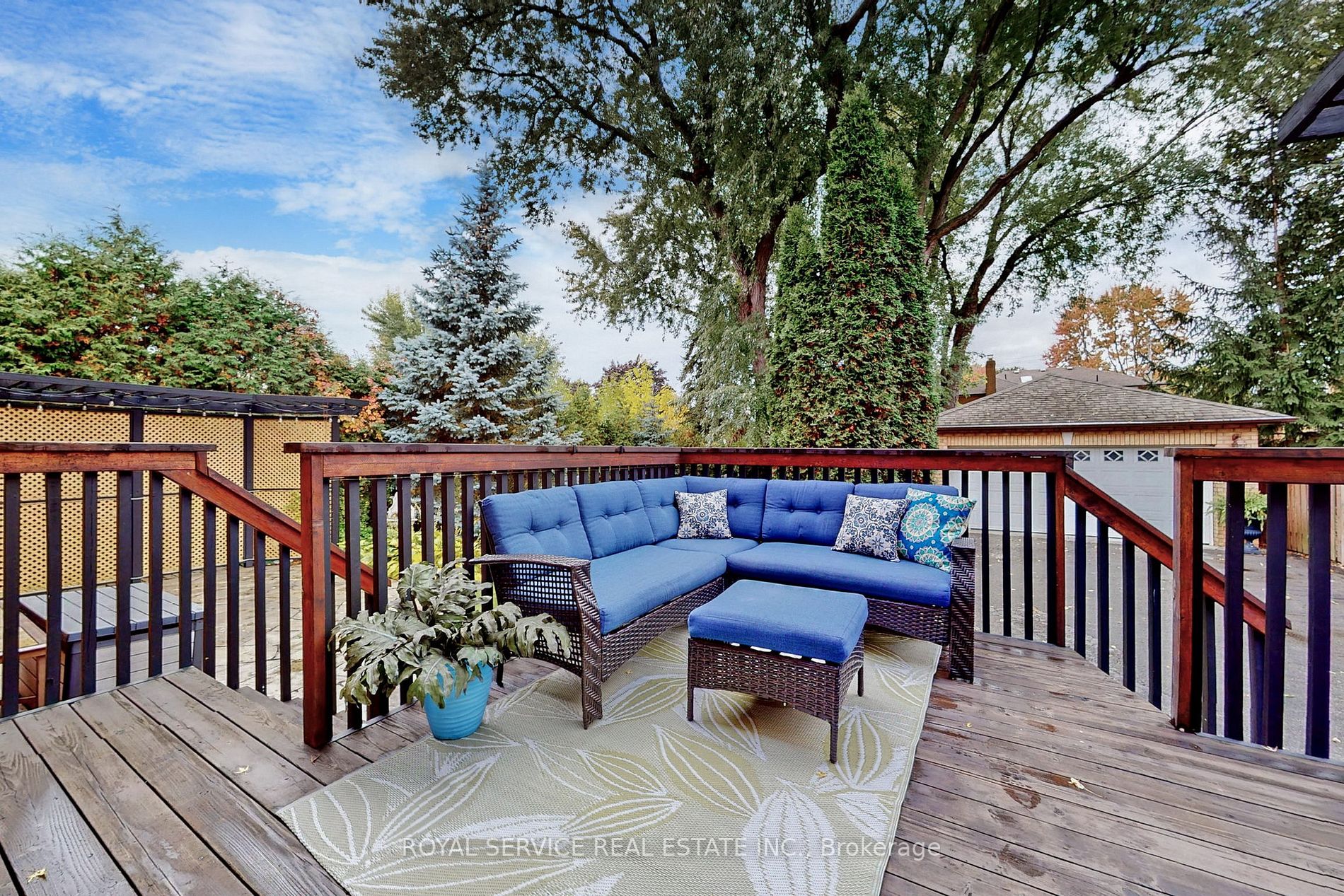 1486 Myron Dr