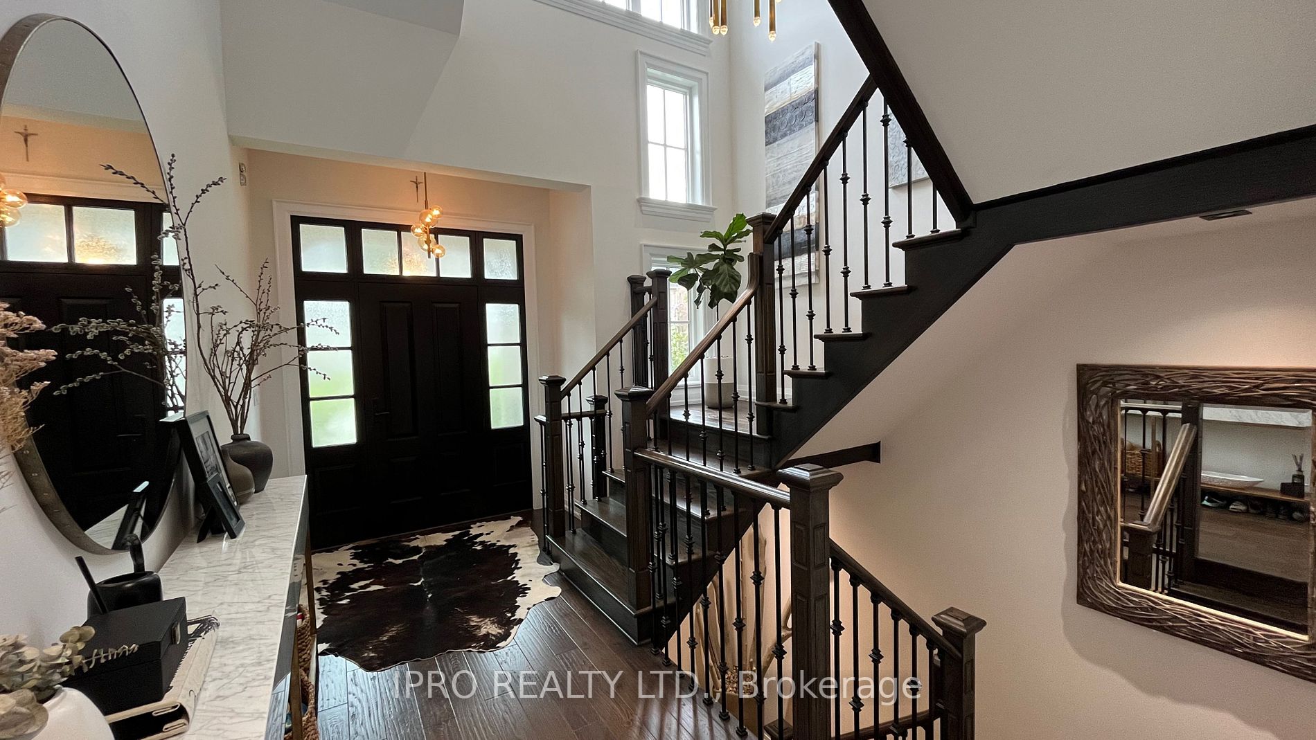 33 Foxtail Crt