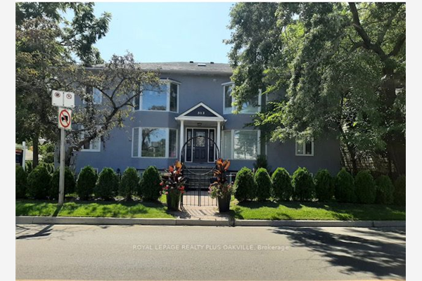 312 Reynolds St, Oakville