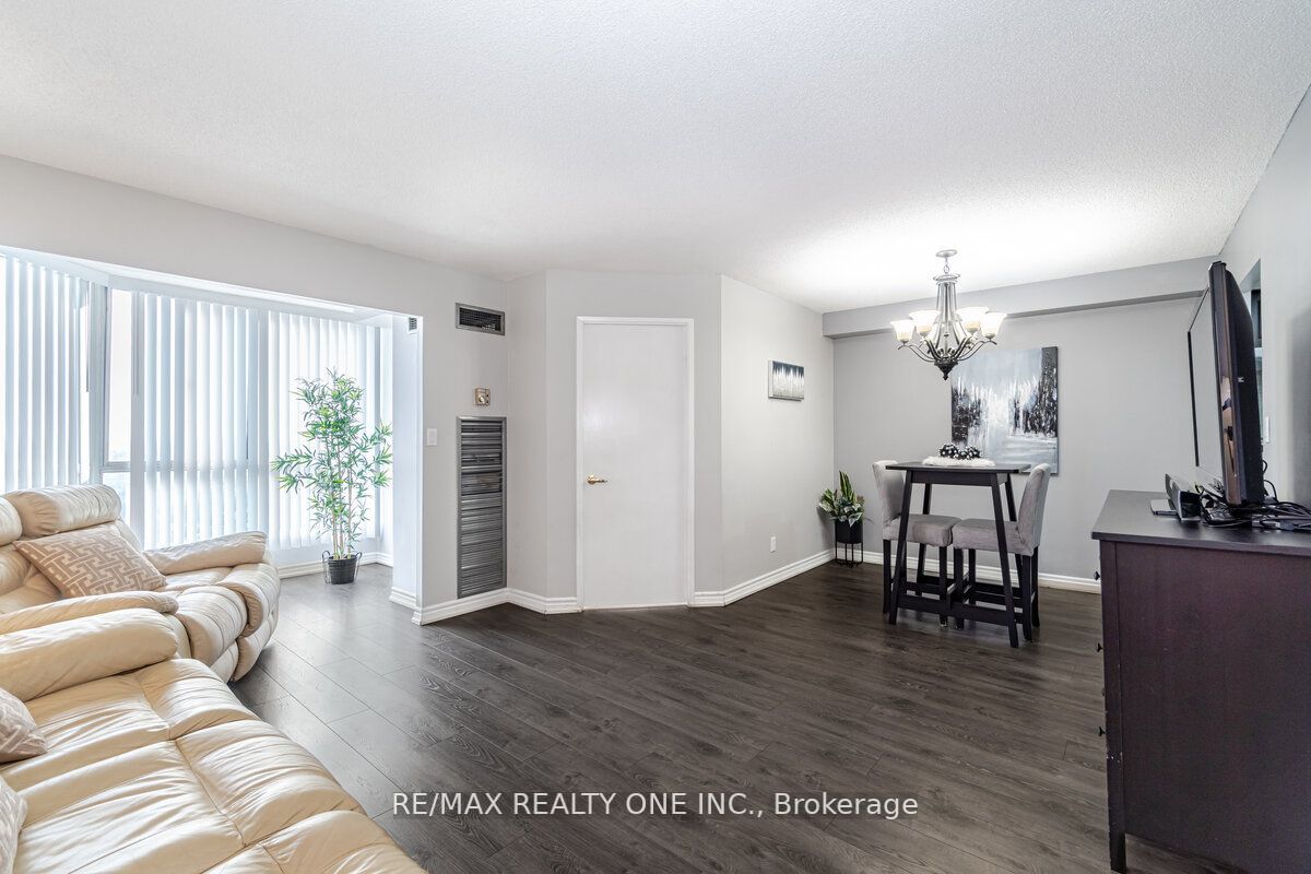 Listing W6782454 - Large Photo # 7