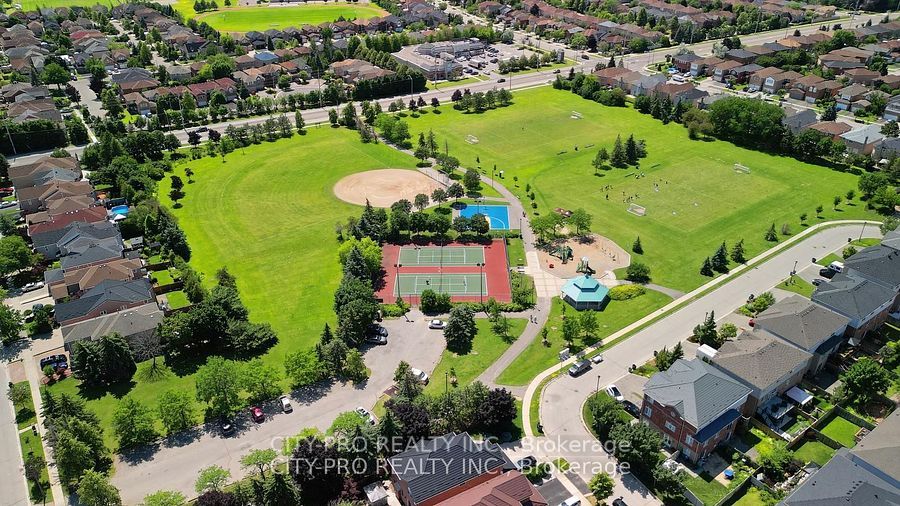 5121 Parkplace Circ
