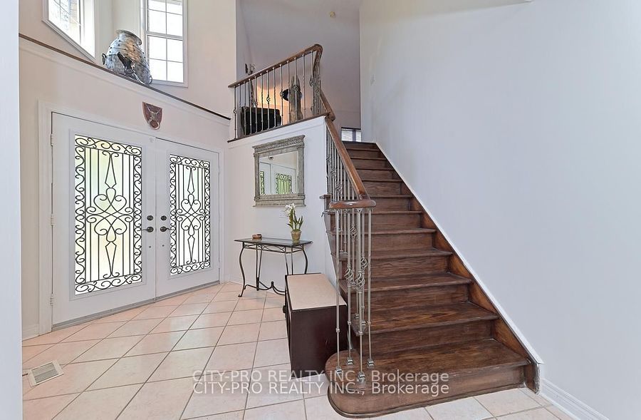 5121 Parkplace Circ