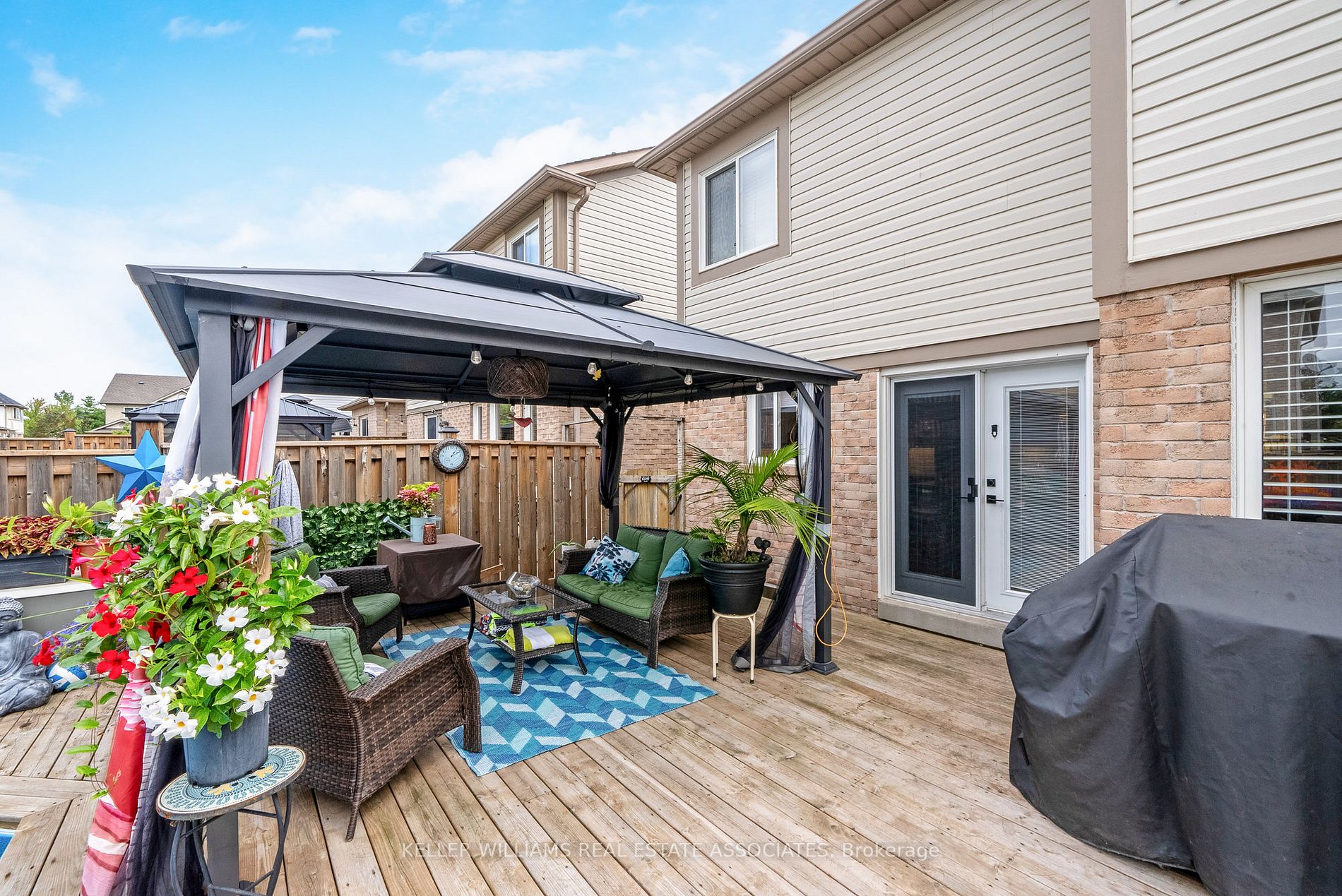 1139 Deacon Dr