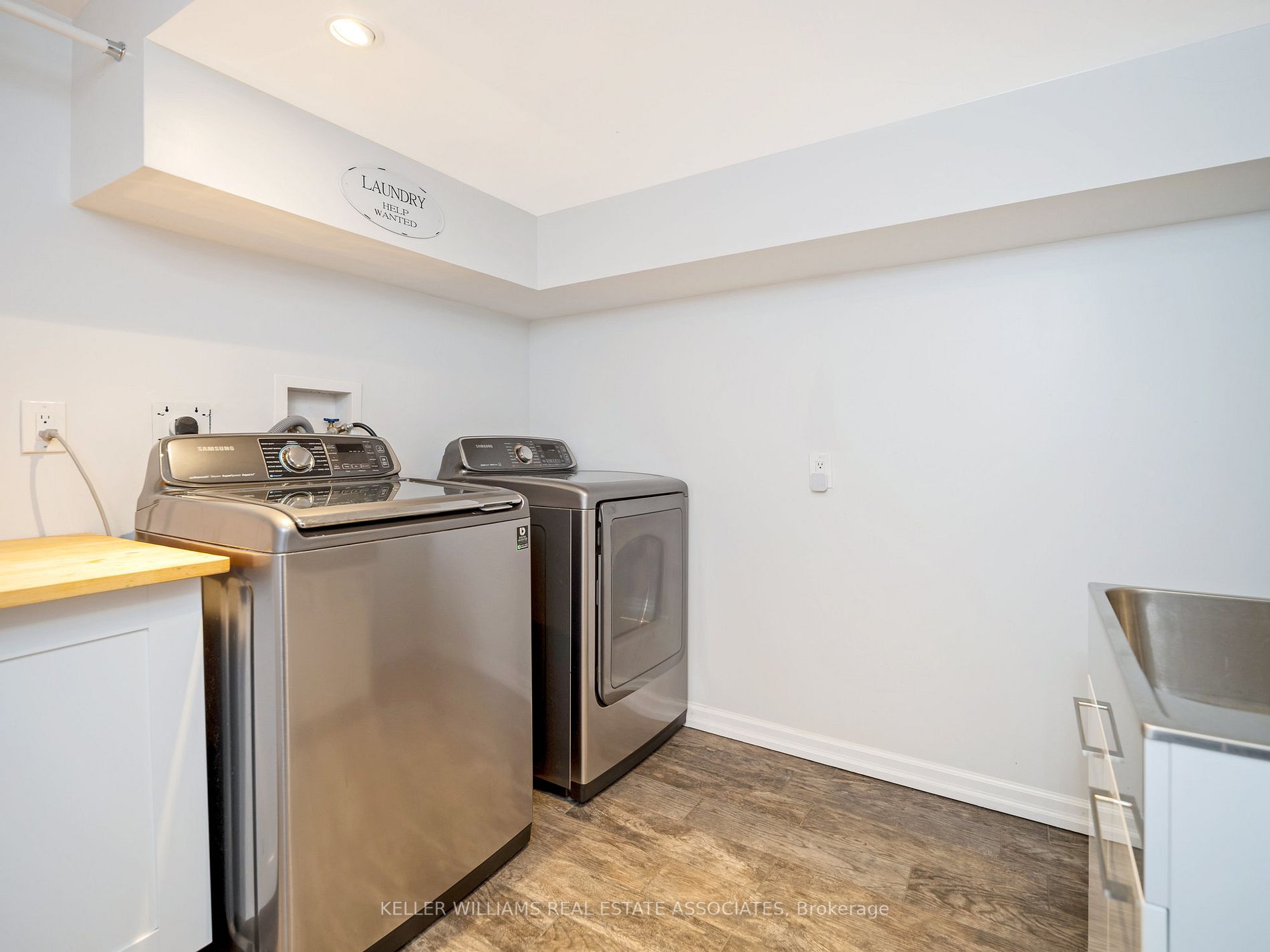 1139 Deacon Dr