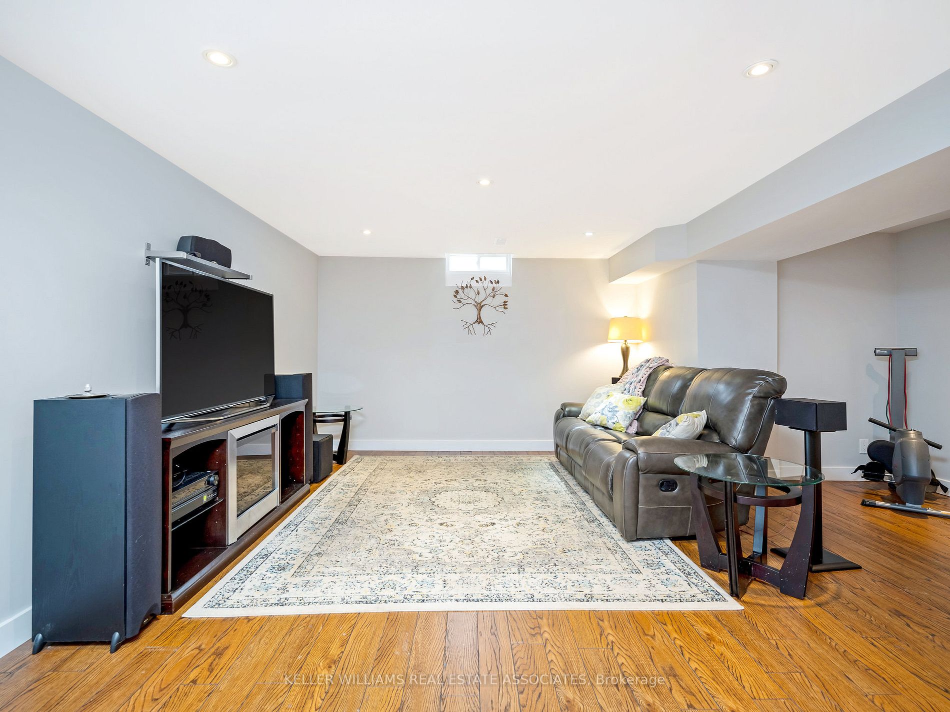 1139 Deacon Dr