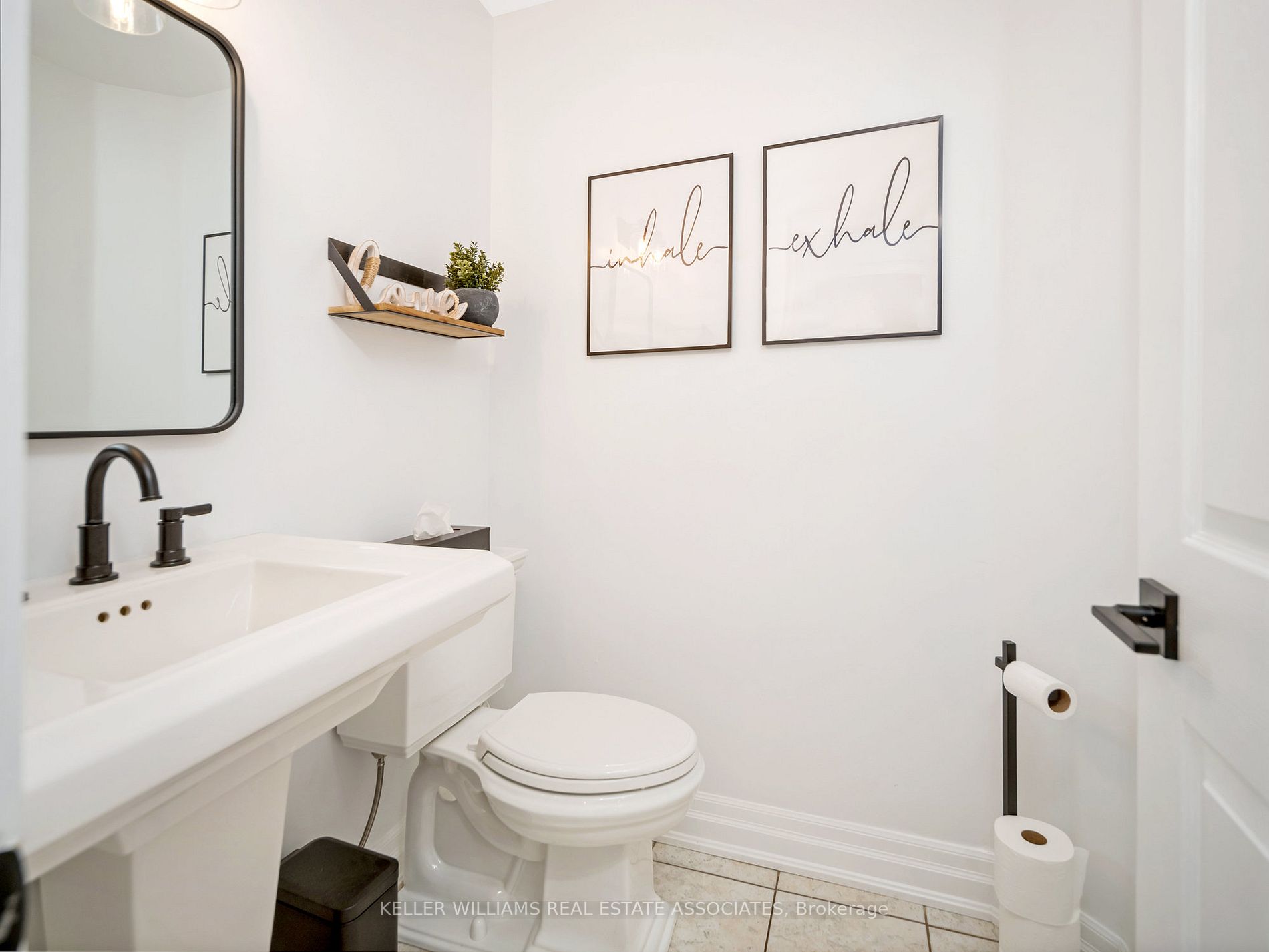 1139 Deacon Dr