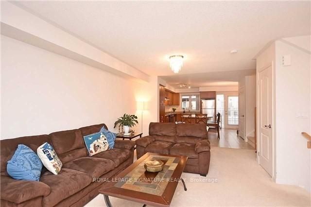 3115 Boxford Cres, #8