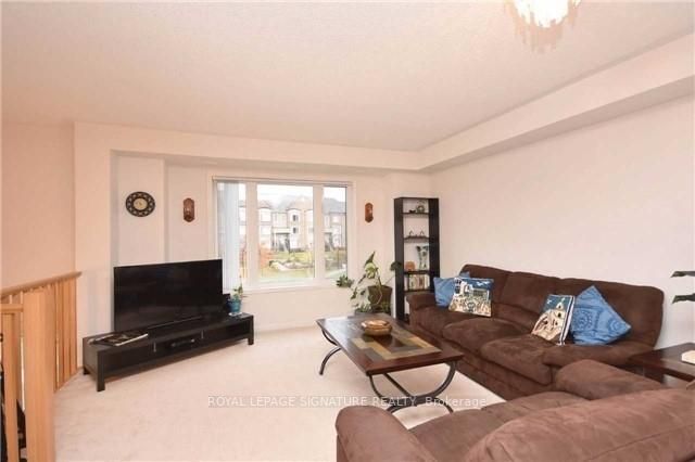 3115 Boxford Cres, #8
