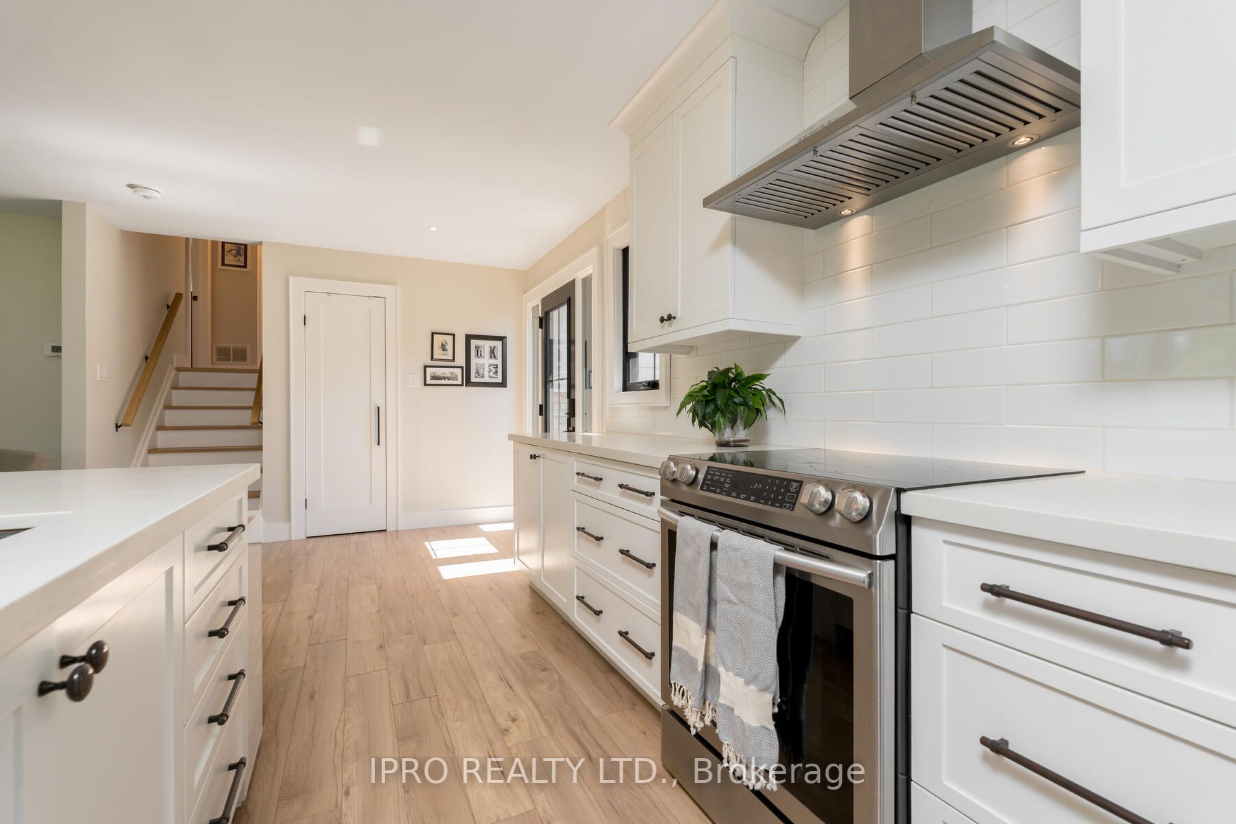 15 Fairview Pl