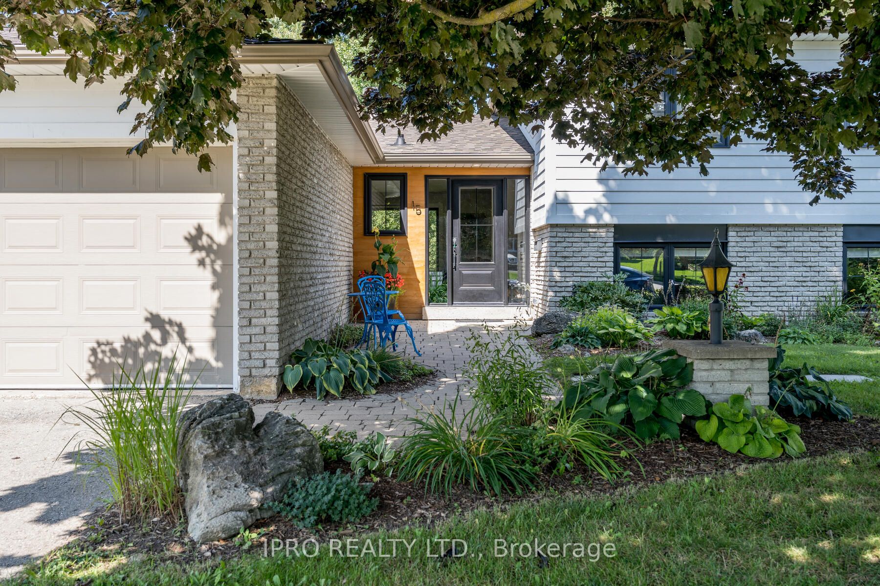 15 Fairview Pl