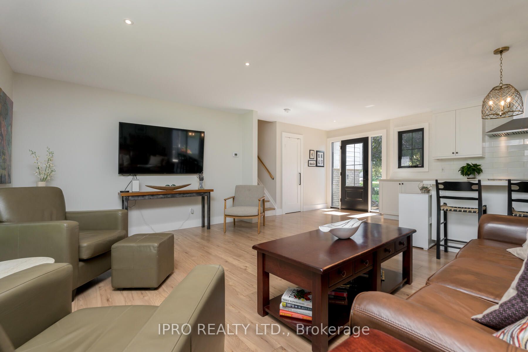 15 Fairview Pl