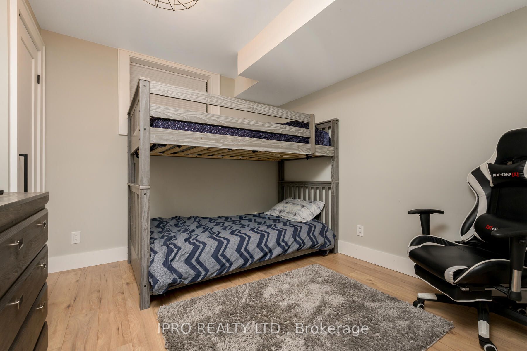 15 Fairview Pl