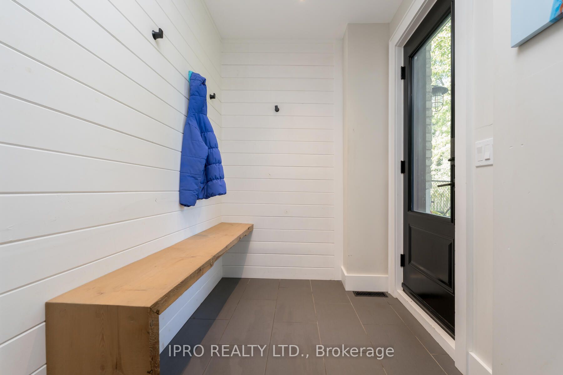 15 Fairview Pl