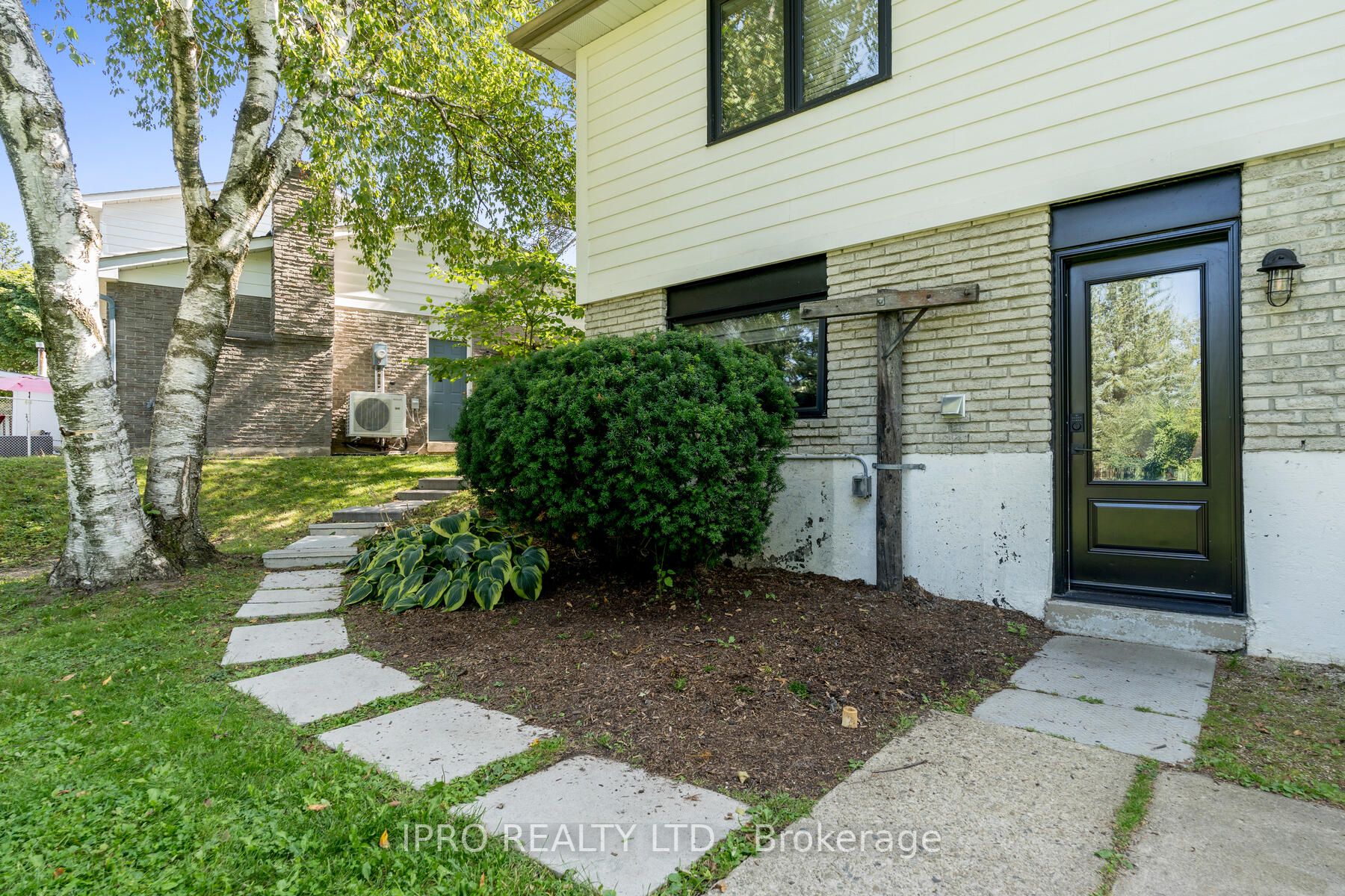 15 Fairview Pl