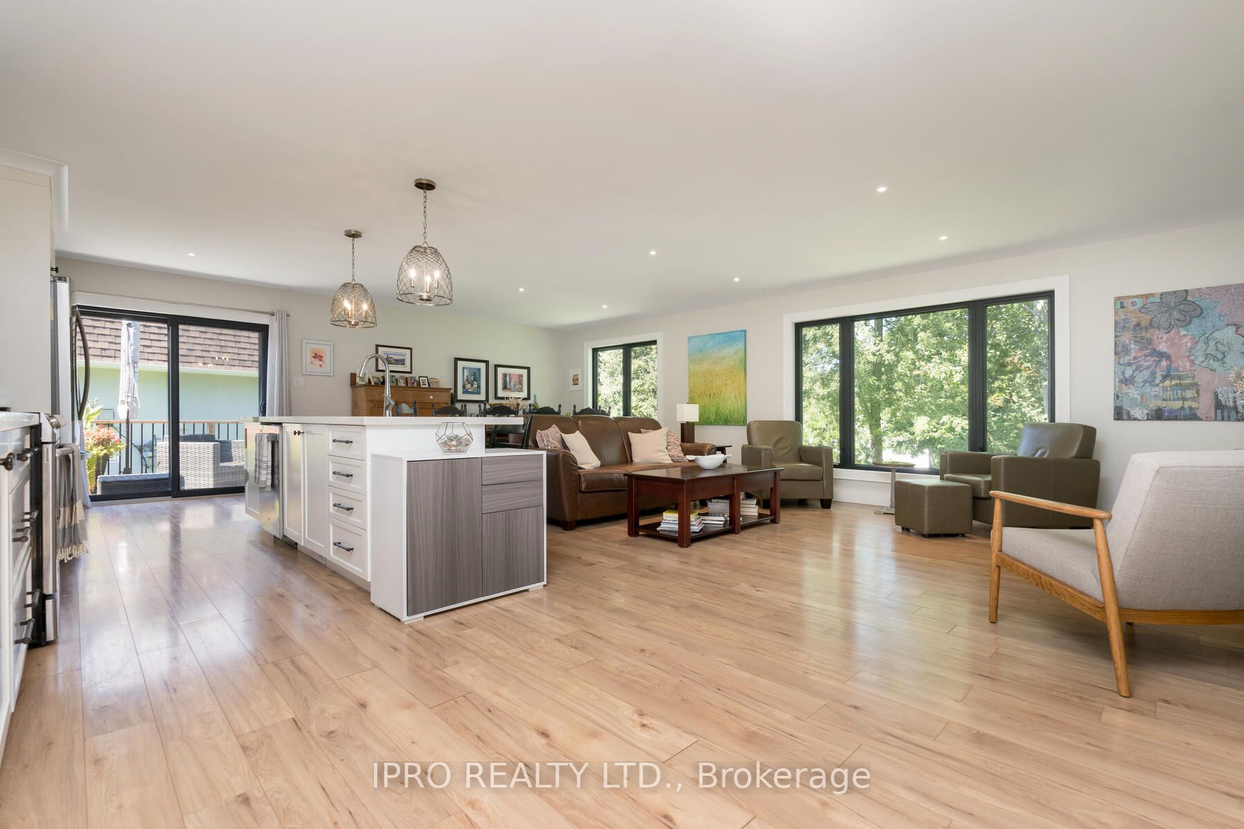 15 Fairview Pl