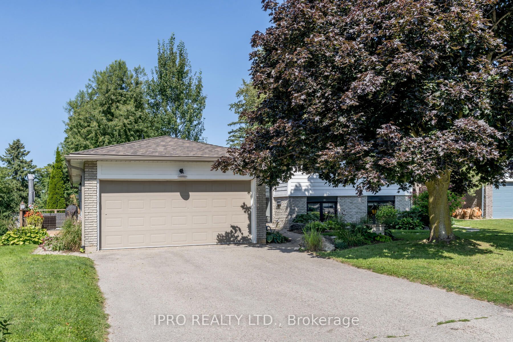 15 Fairview Pl