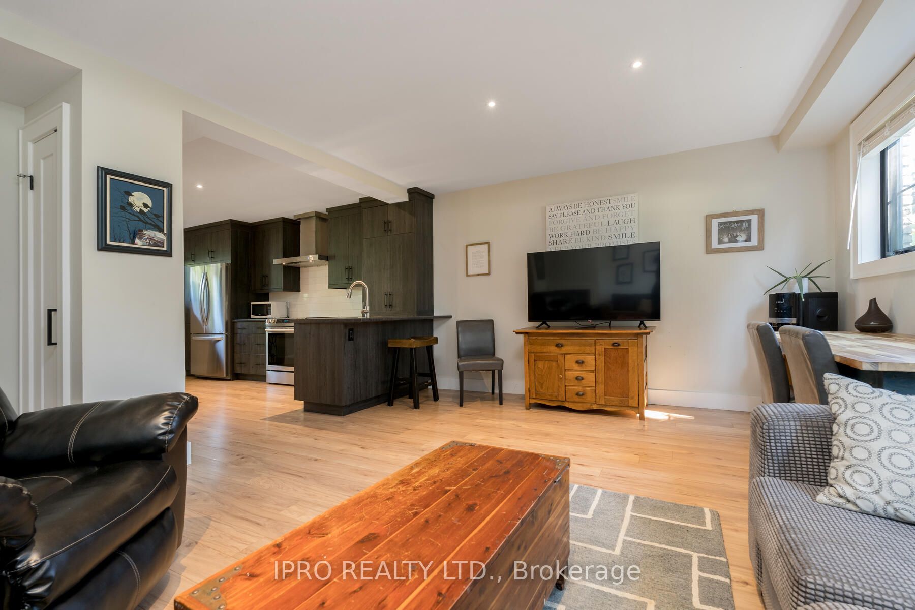 15 Fairview Pl