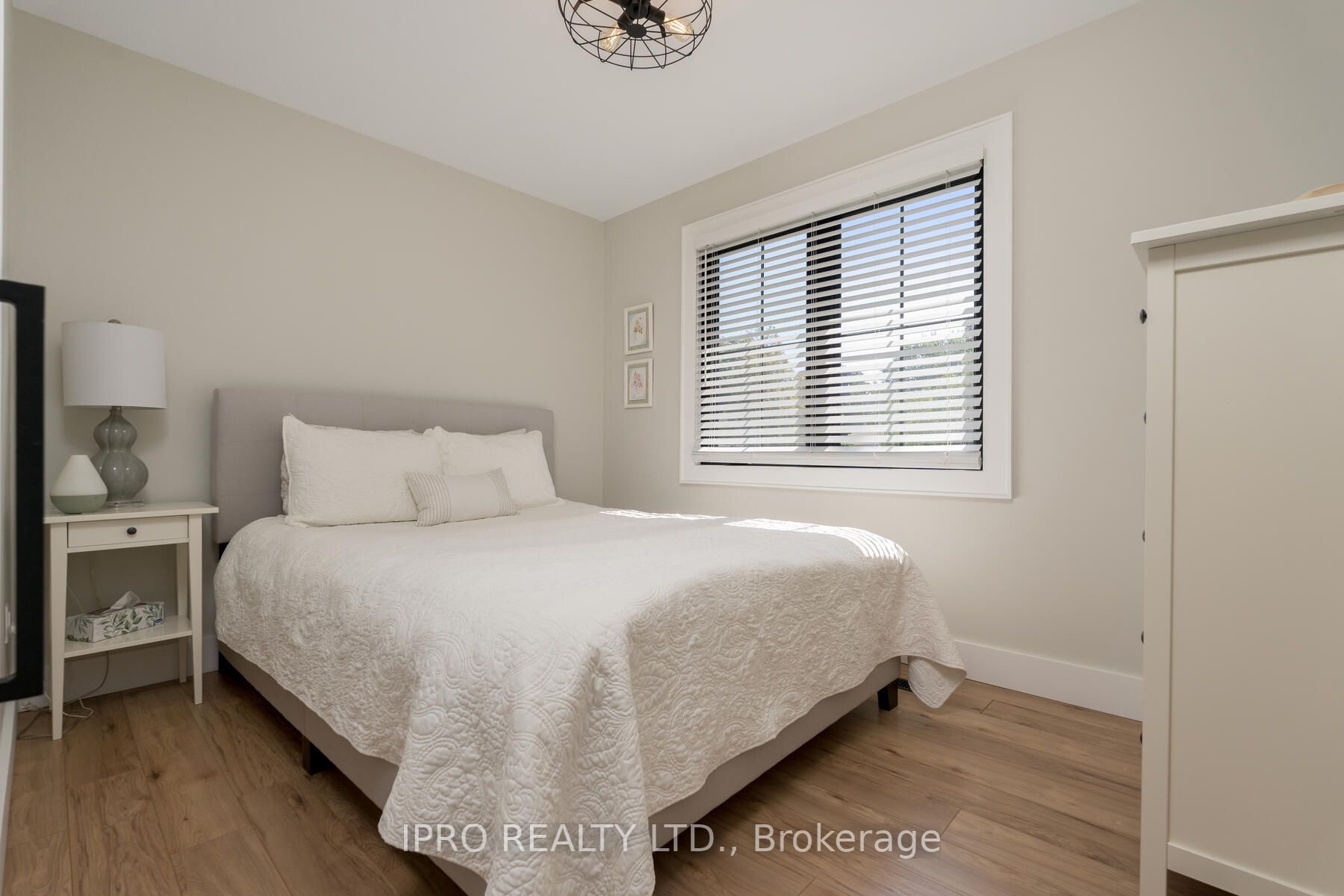 15 Fairview Pl