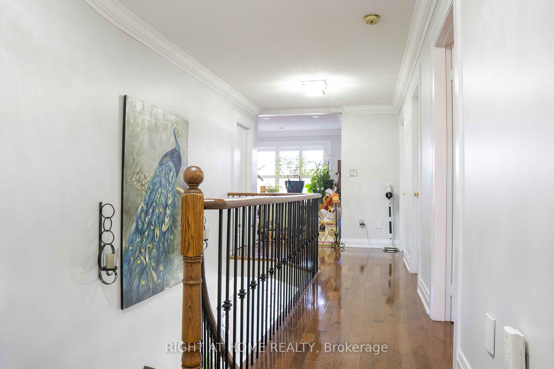 9 Laurentide Cres