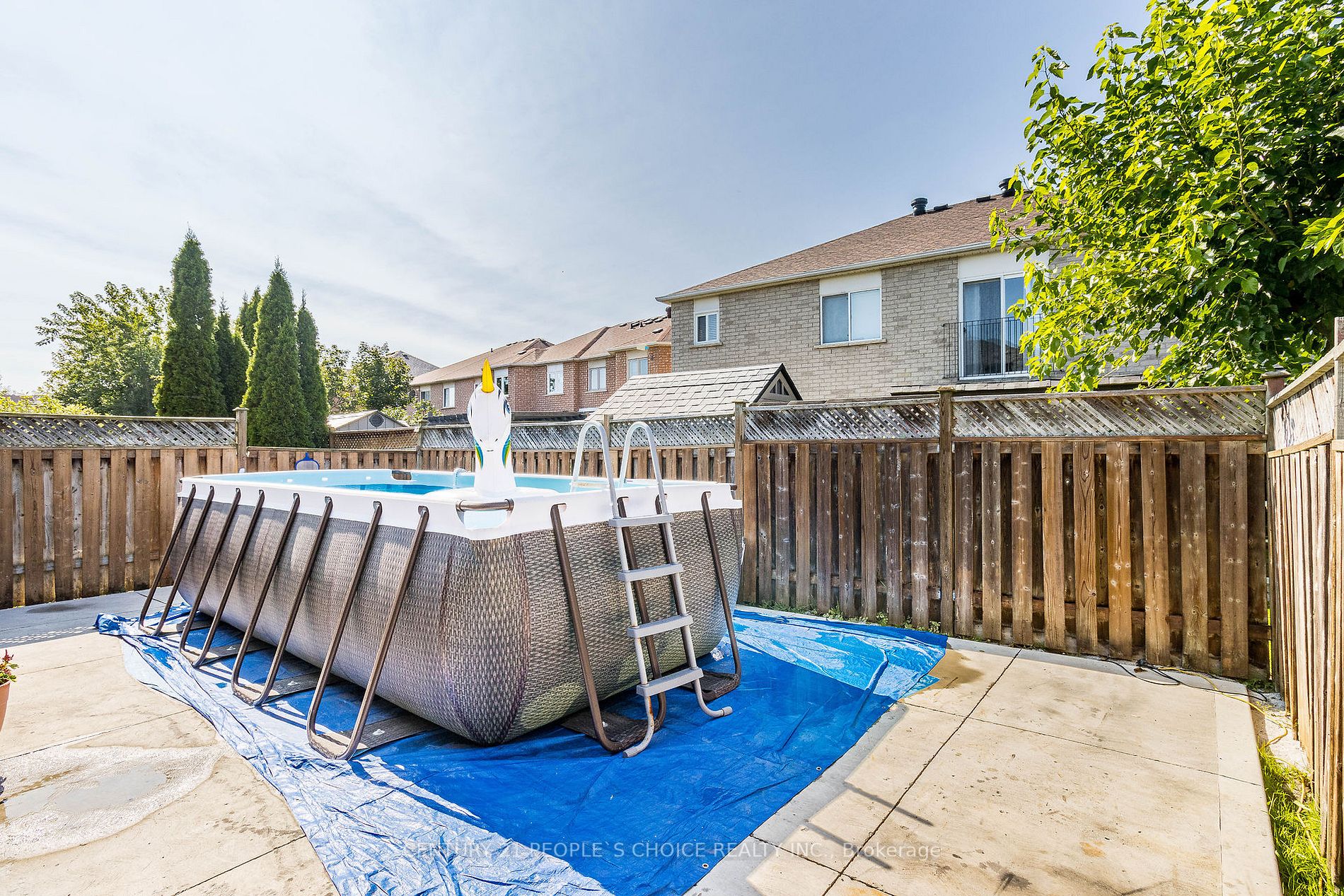 48 Castelli Crt