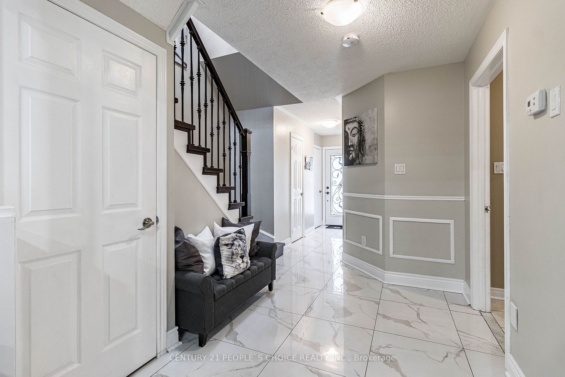 48 Castelli Crt