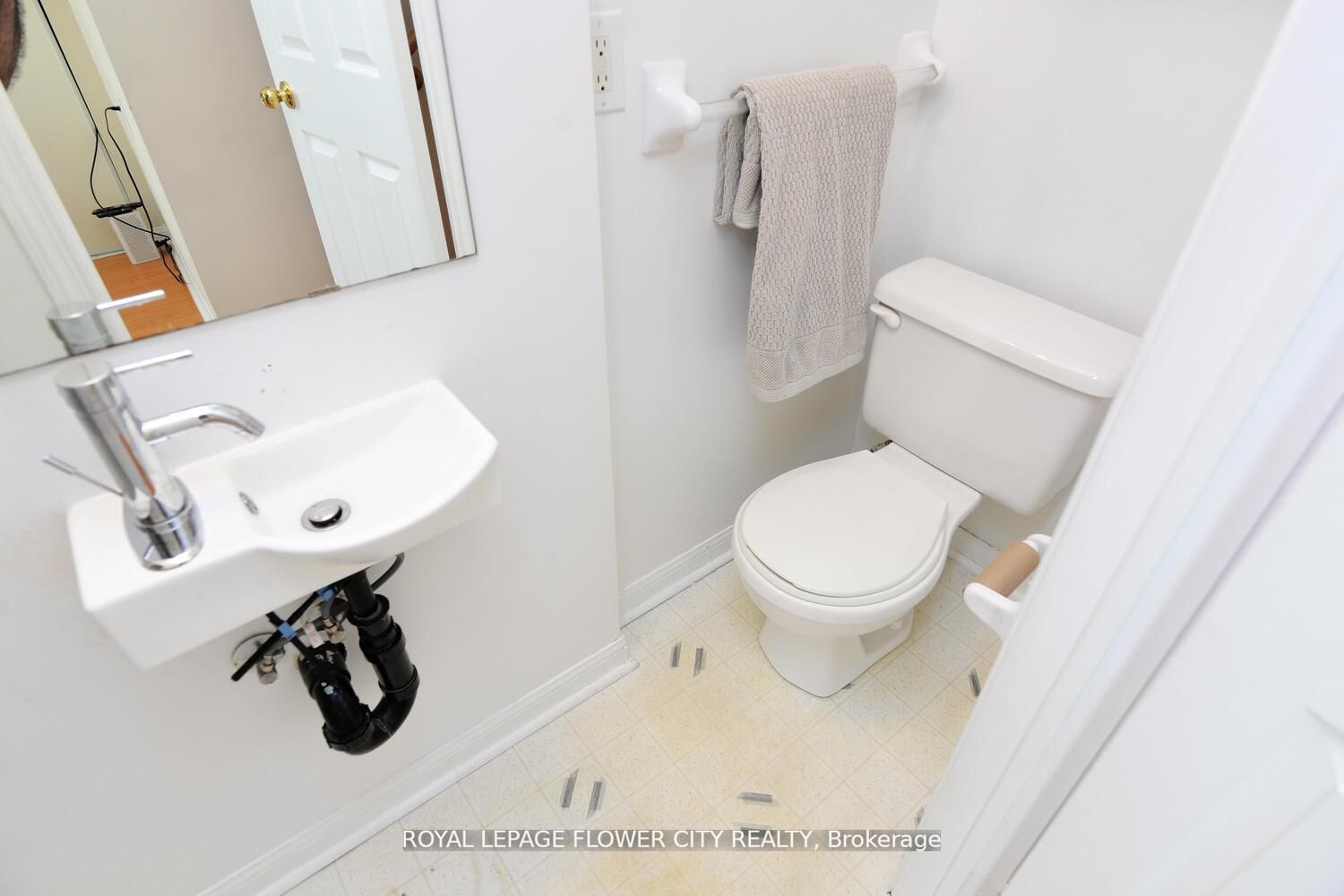 4950 Rathkeale Rd S, #9