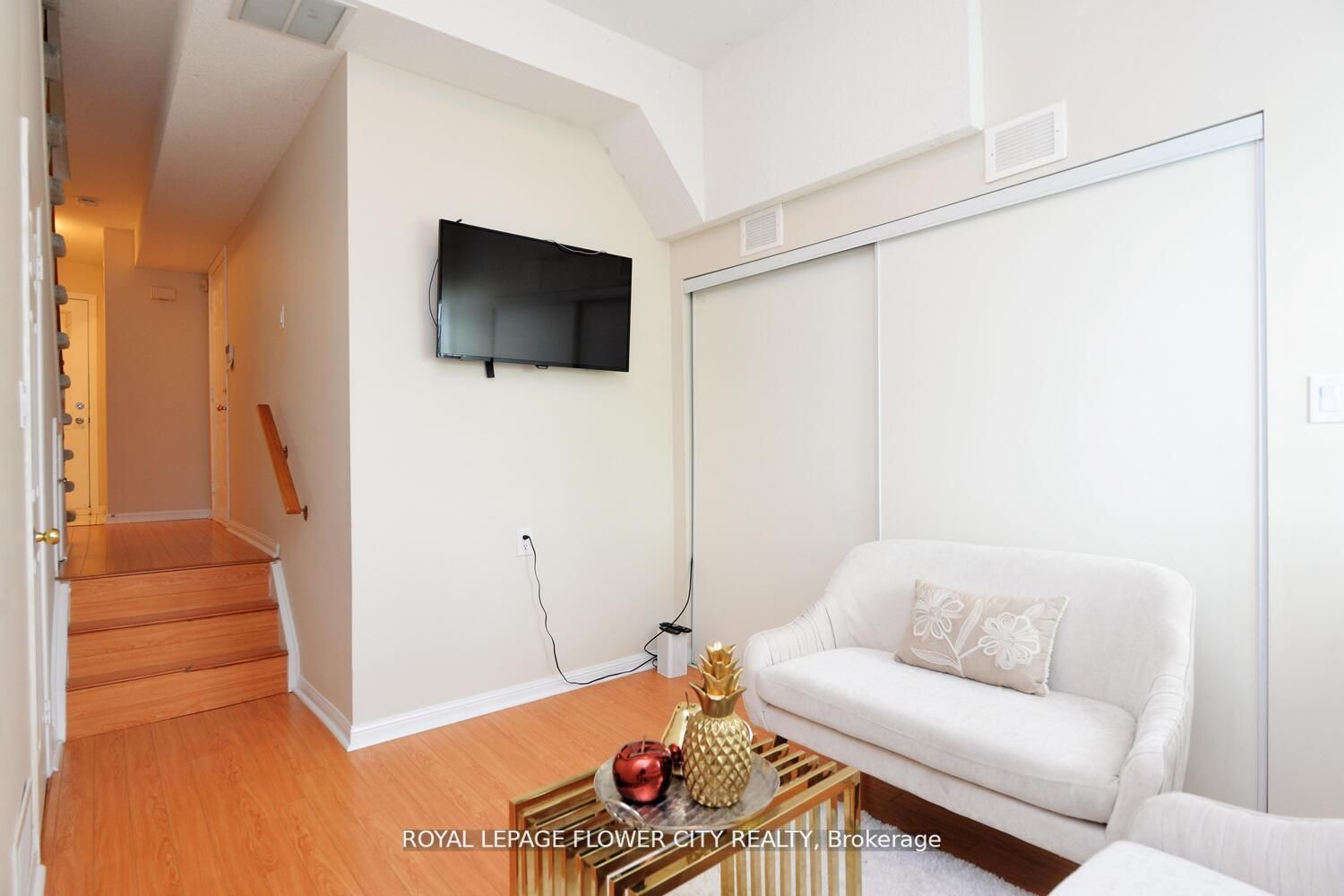 4950 Rathkeale Rd S, #9