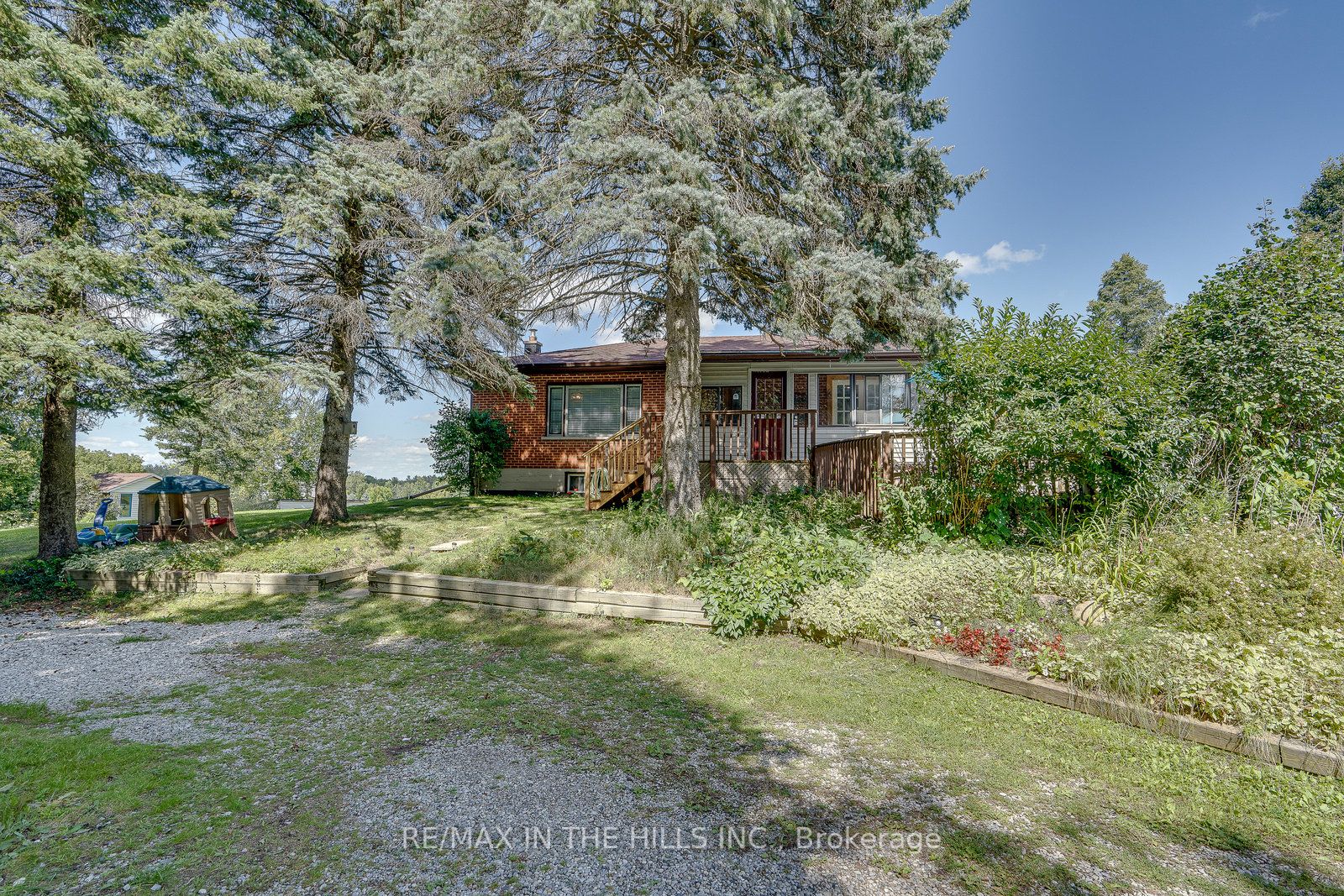 15385 Innis Lake Rd