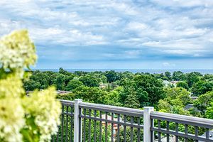 3563 Lake Shore Blvd W, #304