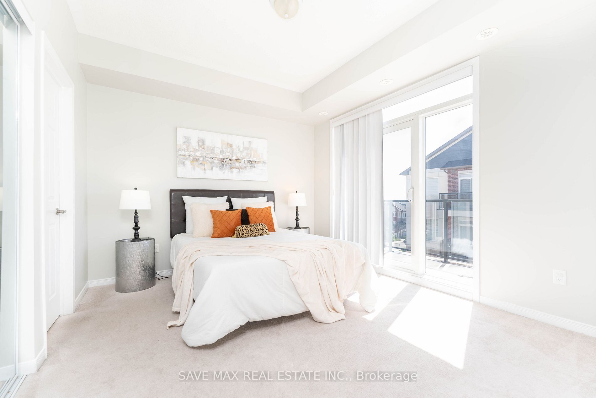 54 Sky Harbour Dr, #404