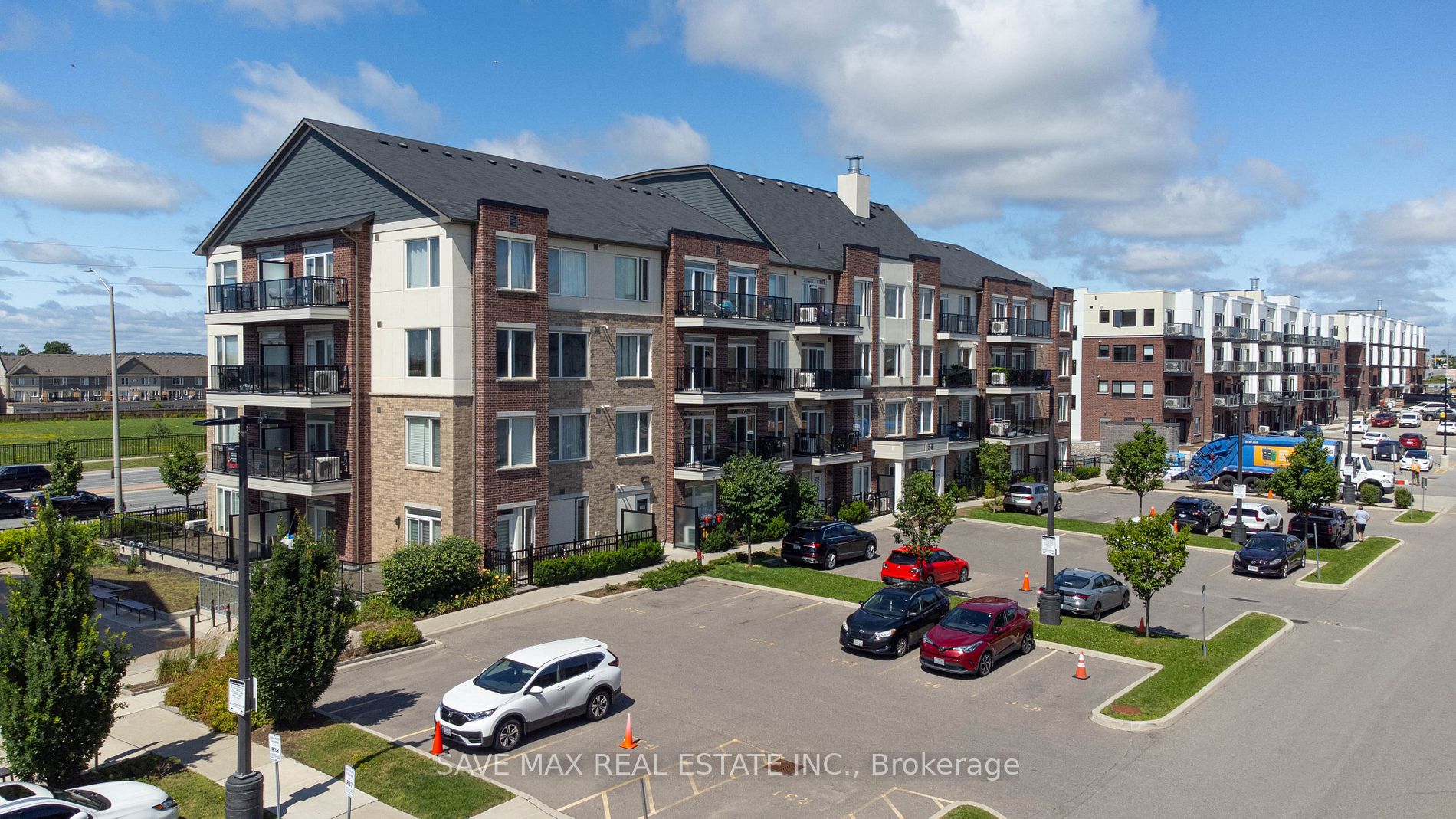 54 Sky Harbour Dr, #404