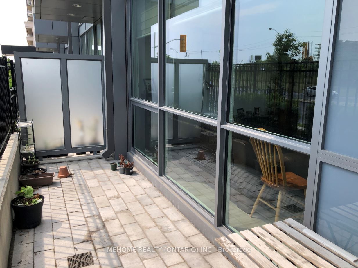 10 De Boers Dr, #Th04