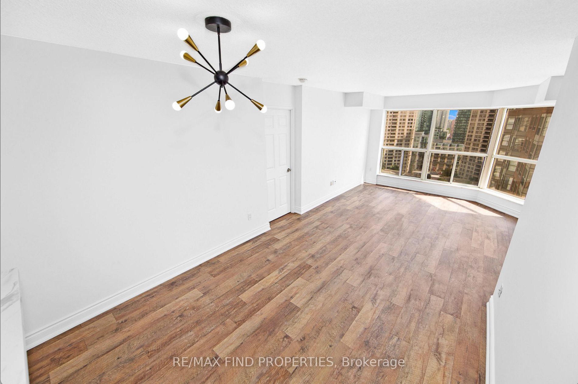 Listing W6783768 - Large Photo # 3