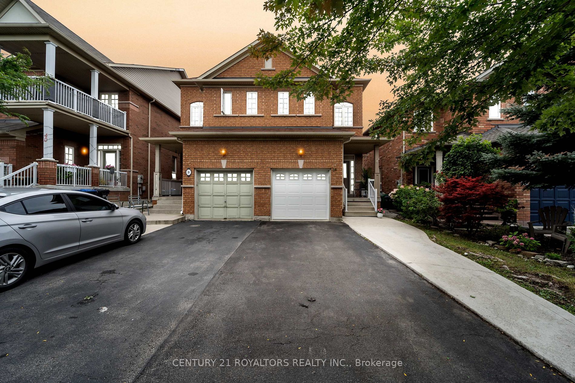 36 Nathaniel Cres