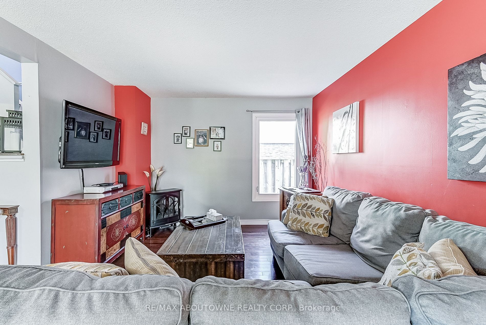 59 Kenninghall Boulevard, #32