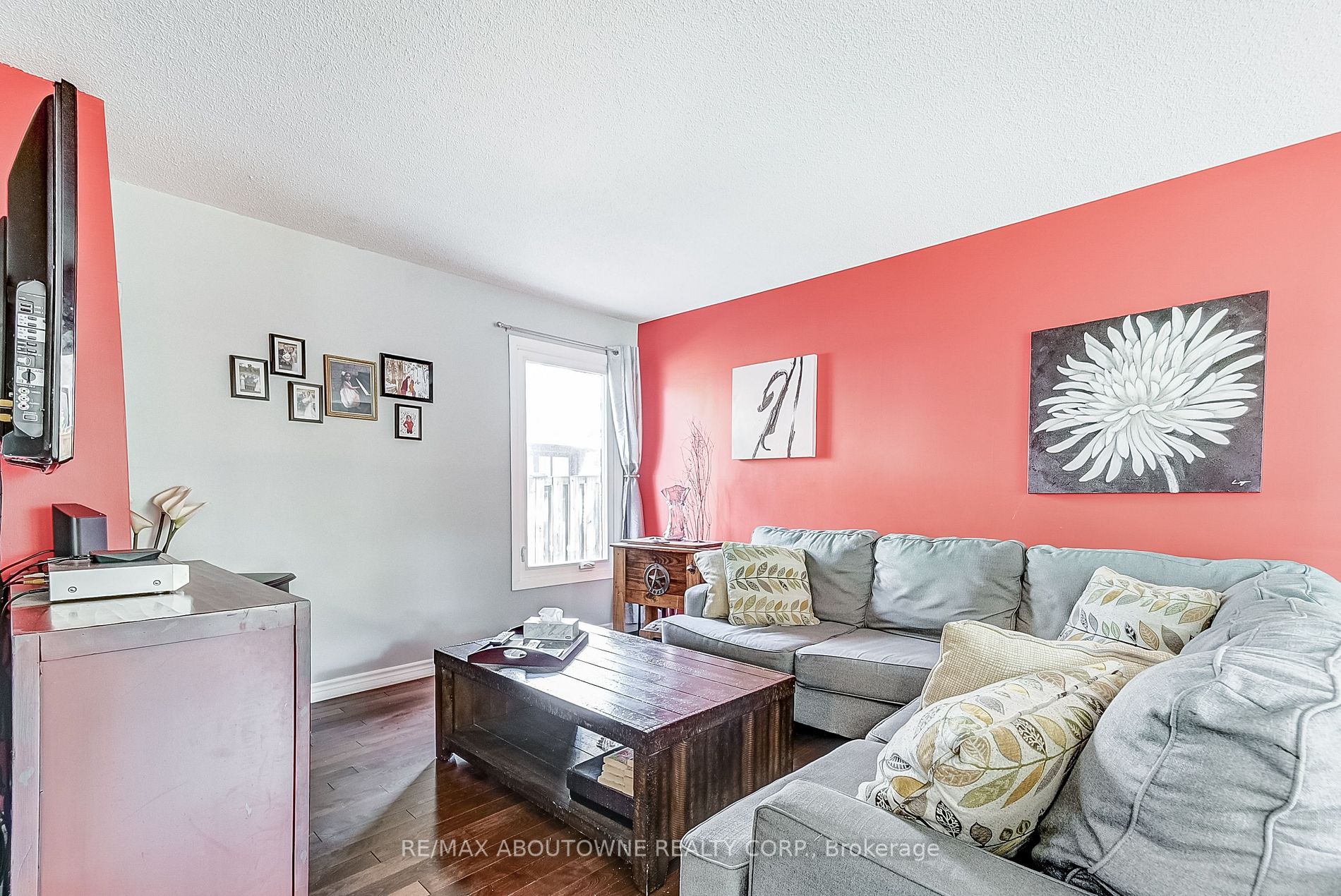 59 Kenninghall Boulevard, #32